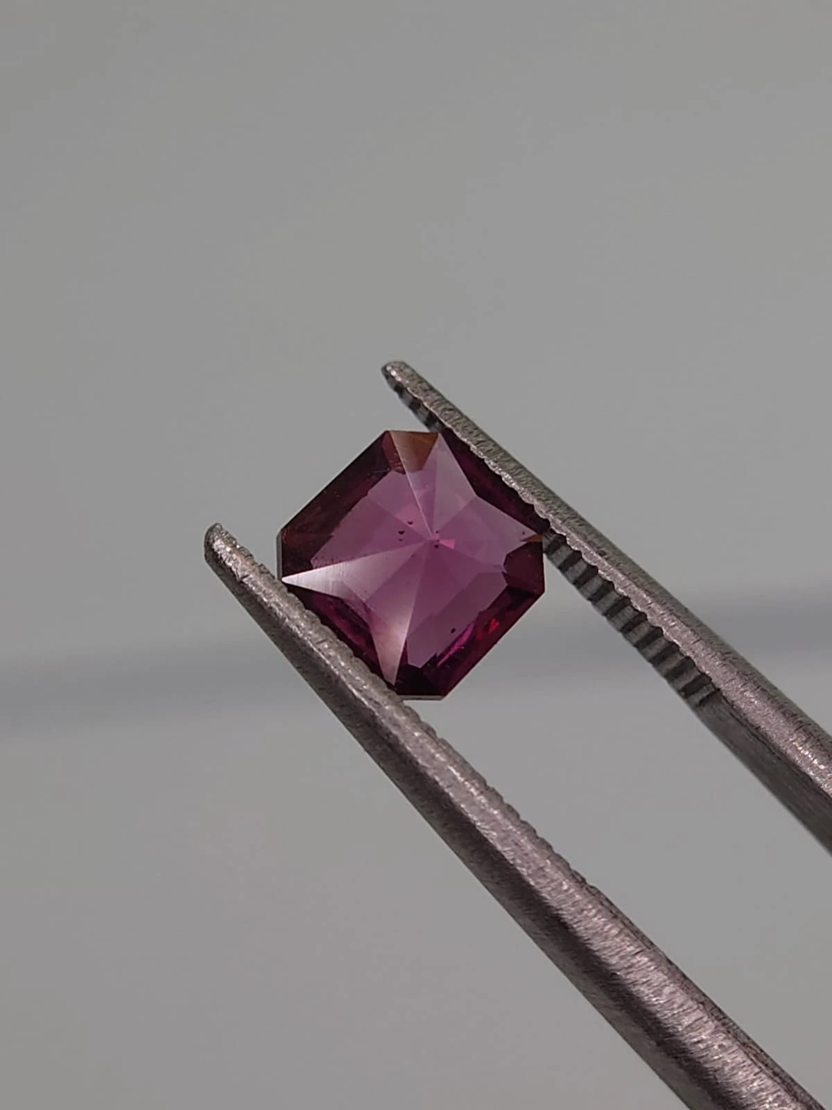 1.40ct Natural Pinkish Red Malaya Garnet from Tanzania — view 6